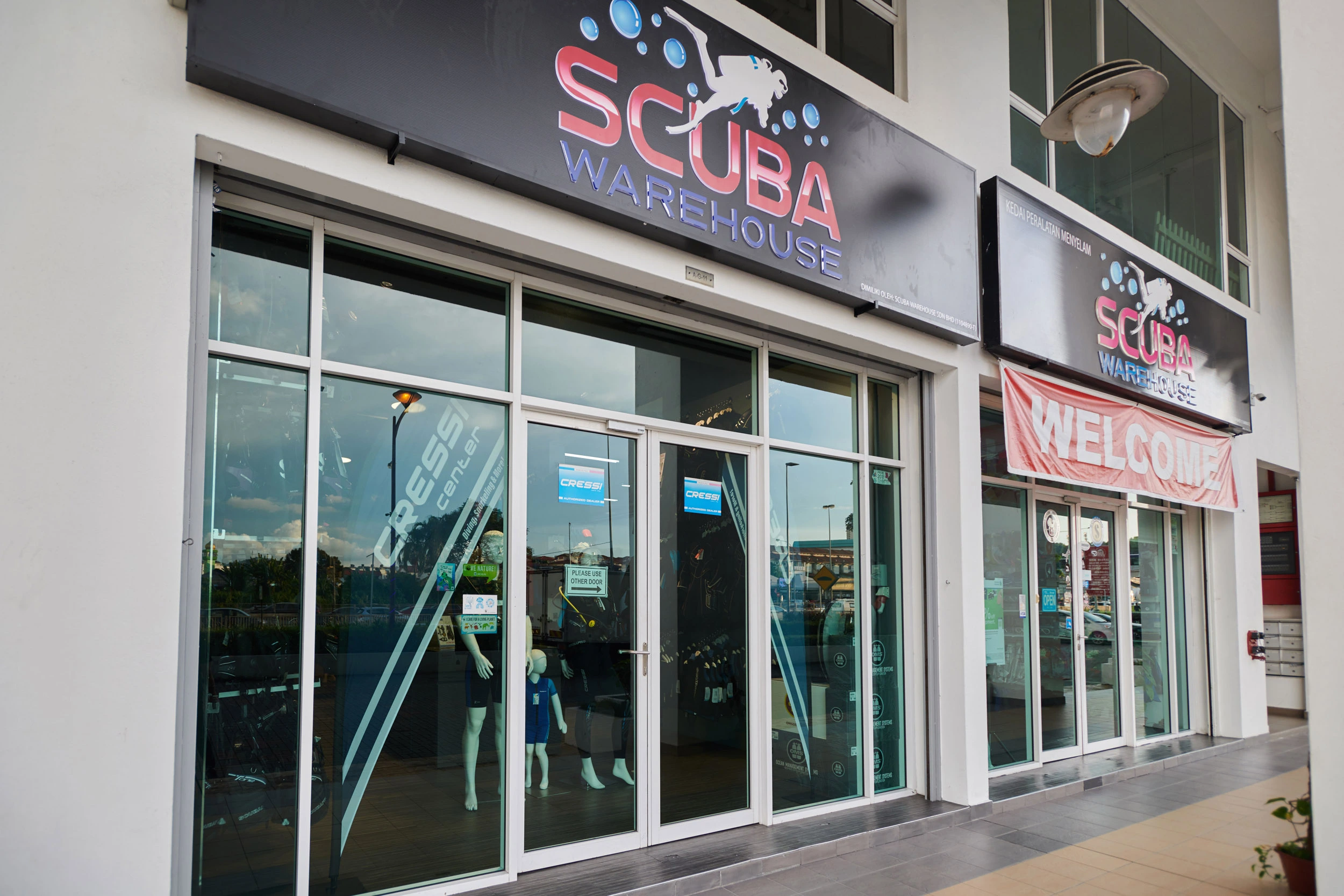 Scuba Warehouse store front (Petaling Jaya)